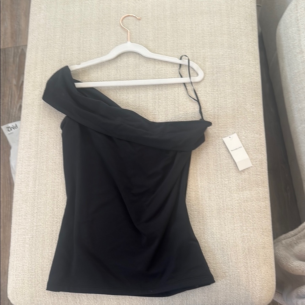 Abercrombie & Fitch Black Off-Shoulder Blouse